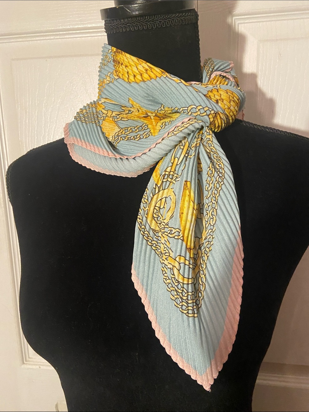 Mango Pleated Shell & Chain Print Square 26” Scarf - Pink, Mint & Yellow